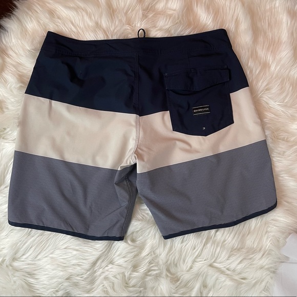 Quicksilver Board Shorts - Picture 2 of 7